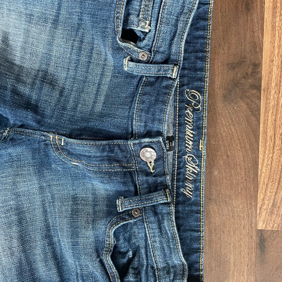 Premium skinny jeans- but really almost straight leg. - Picture 2 of 5